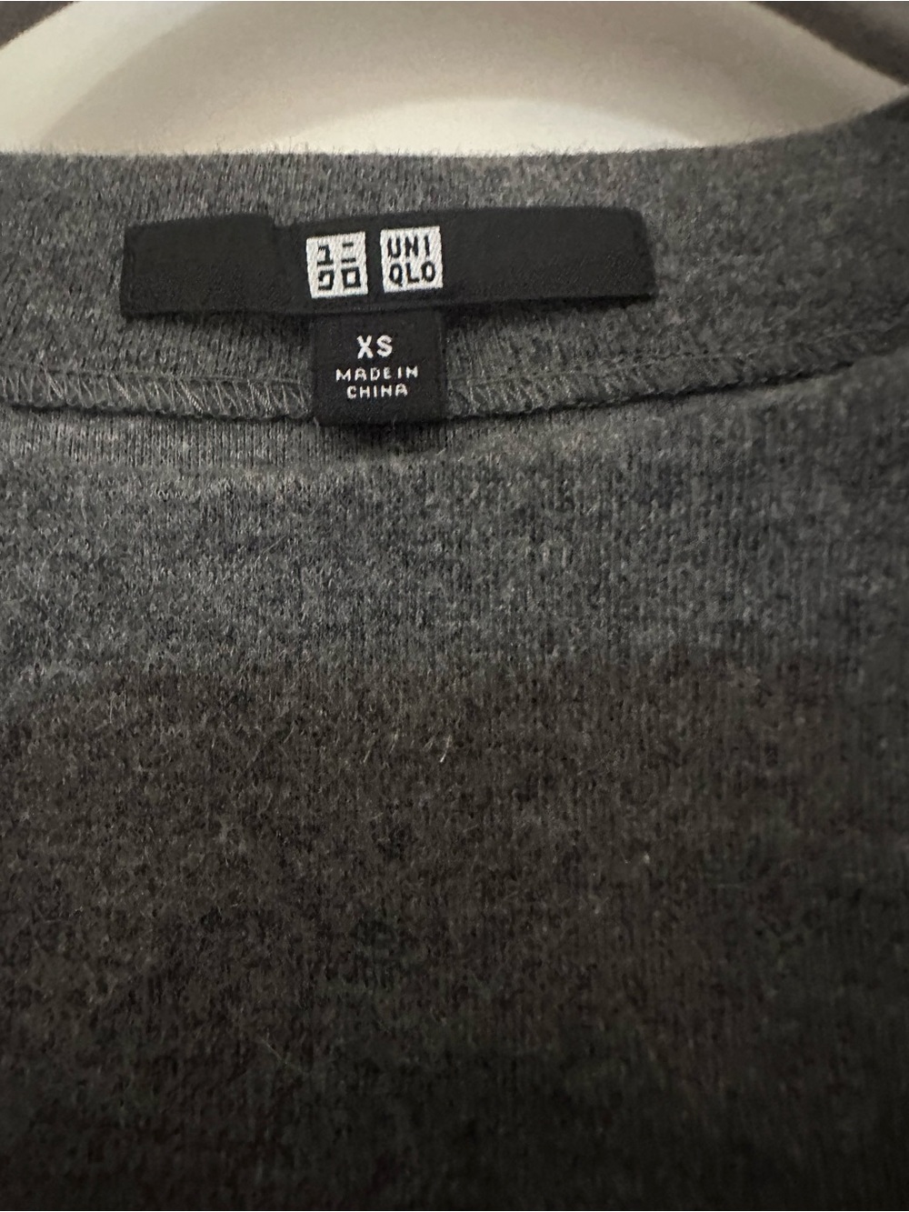 Uniqlo Women's Charcoal Gray Crewneck Sweater